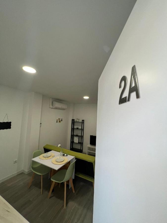 Apartamento Interior En El Centro De Algeciras 2A Apartment Exterior photo